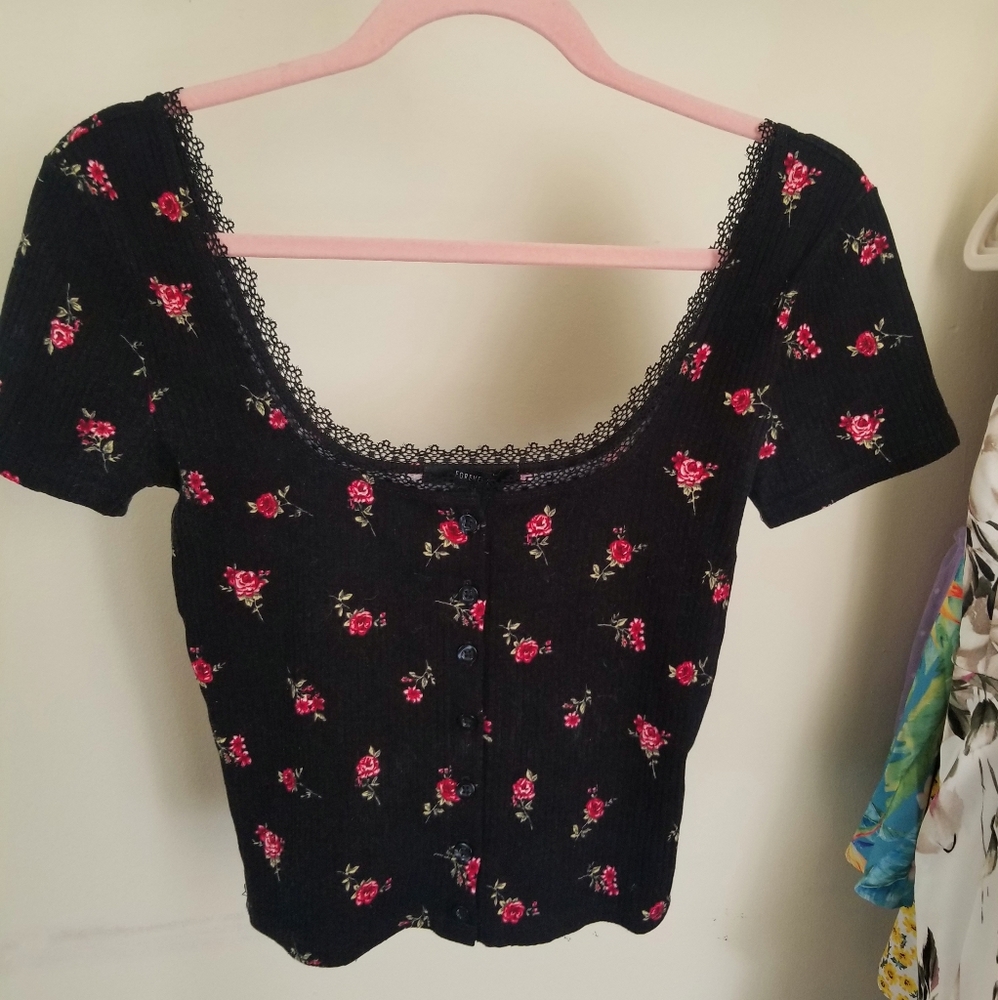 Crop top